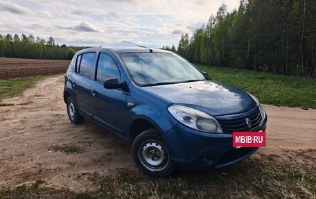 Renault Sandero I, 2011 год, 258 000 рублей, 2 фотография