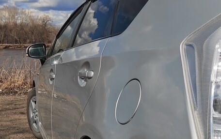 Toyota Prius, 2011 год, 1 050 000 рублей, 4 фотография