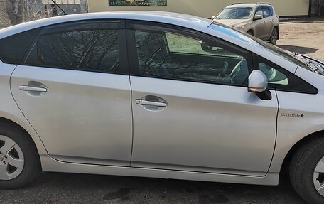 Toyota Prius, 2011 год, 1 050 000 рублей, 6 фотография