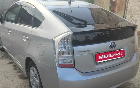 Toyota Prius, 2011 год, 1 050 000 рублей, 15 фотография