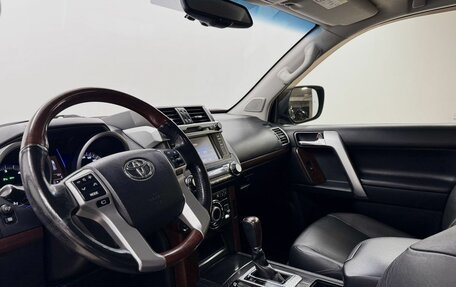 Toyota Land Cruiser Prado 150 рестайлинг 2, 2015 год, 3 839 000 рублей, 11 фотография