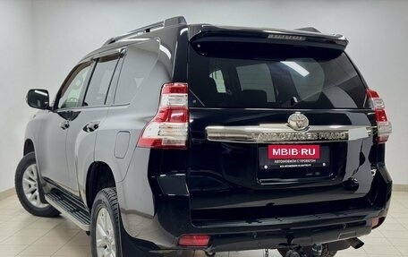 Toyota Land Cruiser Prado 150 рестайлинг 2, 2015 год, 3 839 000 рублей, 4 фотография