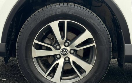 Toyota RAV4, 2018 год, 2 399 000 рублей, 39 фотография