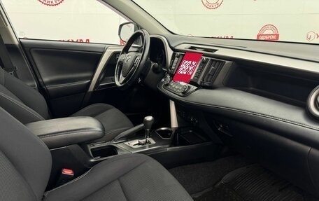 Toyota RAV4, 2018 год, 2 399 000 рублей, 36 фотография