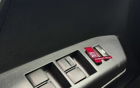 Toyota RAV4, 2018 год, 2 399 000 рублей, 34 фотография
