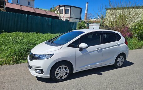 Honda Fit III, 2018 год, 1 555 000 рублей, 3 фотография