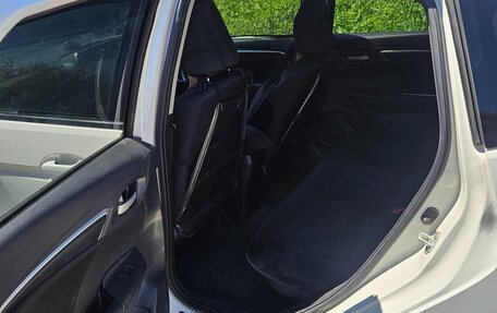 Honda Fit III, 2018 год, 1 555 000 рублей, 8 фотография