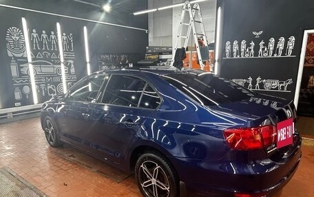 Volkswagen Jetta VI, 2012 год, 1 000 000 рублей, 3 фотография