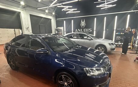 Volkswagen Jetta VI, 2012 год, 1 000 000 рублей, 5 фотография