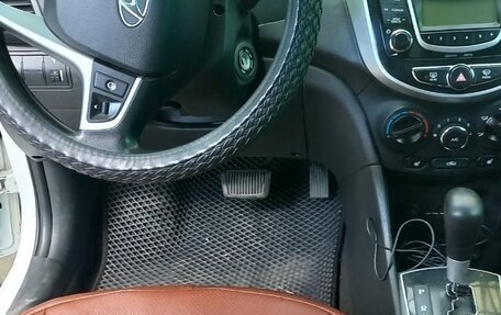 Hyundai Solaris II рестайлинг, 2014 год, 830 000 рублей, 12 фотография