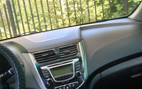 Hyundai Solaris II рестайлинг, 2014 год, 830 000 рублей, 10 фотография