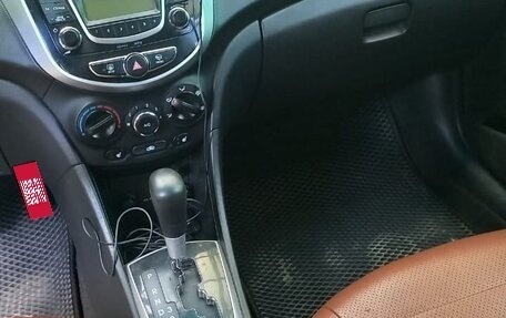 Hyundai Solaris II рестайлинг, 2014 год, 830 000 рублей, 14 фотография