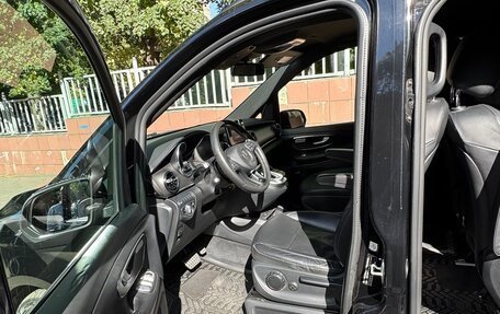 Mercedes-Benz V-Класс, 2019 год, 4 550 000 рублей, 6 фотография
