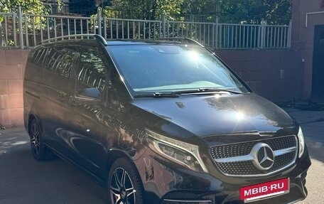 Mercedes-Benz V-Класс, 2019 год, 4 550 000 рублей, 3 фотография