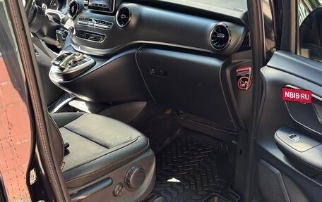 Mercedes-Benz V-Класс, 2019 год, 4 550 000 рублей, 8 фотография