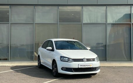 Volkswagen Polo VI (EU Market), 2012 год, 599 000 рублей, 2 фотография