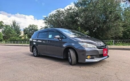 Toyota Wish II, 2012 год, 1 375 000 рублей, 1 фотография
