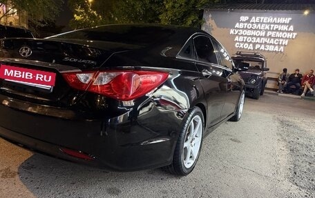 Hyundai Sonata VI, 2011 год, 1 050 000 рублей, 11 фотография