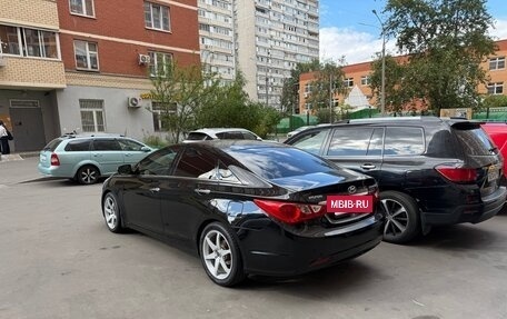 Hyundai Sonata VI, 2011 год, 1 050 000 рублей, 5 фотография