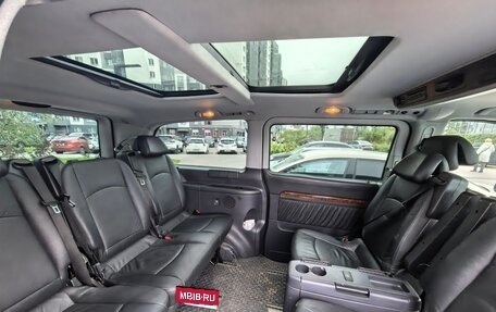 Mercedes-Benz Viano, 2008 год, 2 000 000 рублей, 11 фотография