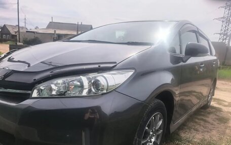 Toyota Wish II, 2012 год, 1 375 000 рублей, 10 фотография
