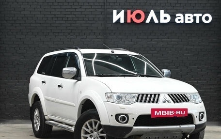 Mitsubishi Pajero Sport II рестайлинг, 2012 год, 1 890 000 рублей, 3 фотография