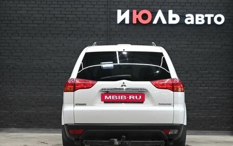 Mitsubishi Pajero Sport II рестайлинг, 2012 год, 1 890 000 рублей, 5 фотография