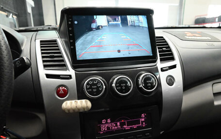Mitsubishi Pajero Sport II рестайлинг, 2012 год, 1 890 000 рублей, 15 фотография