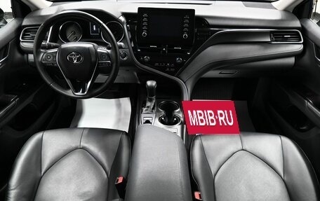 Toyota Camry, 2021 год, 2 475 000 рублей, 10 фотография
