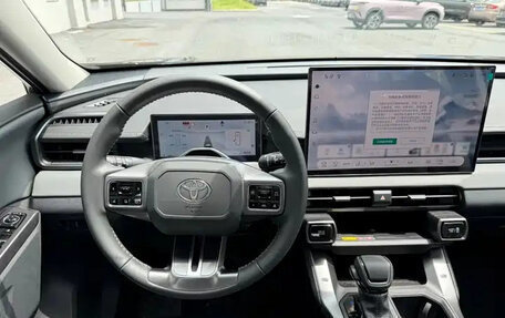 Toyota RAV4, 2026 год, 4 420 000 рублей, 6 фотография