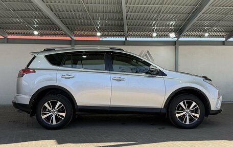 Toyota RAV4, 2019 год, 2 999 000 рублей, 6 фотография