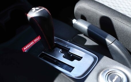 Mitsubishi Outlander III рестайлинг 3, 2015 год, 1 559 394 рублей, 14 фотография