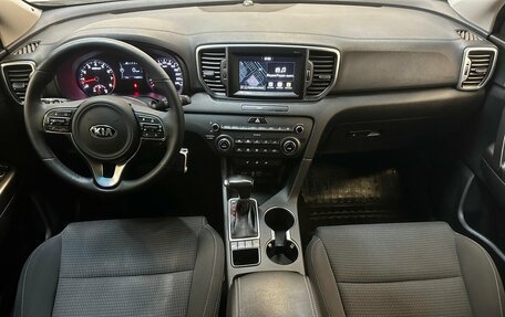 KIA Sportage IV рестайлинг, 2017 год, 1 980 000 рублей, 5 фотография