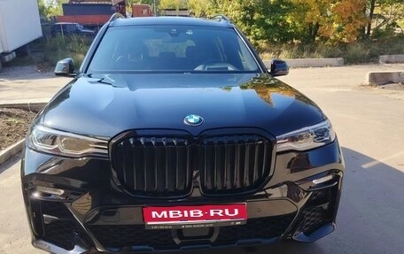 BMW X7, 2021 год, 7 000 000 рублей, 1 фотография