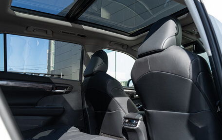 Toyota Highlander, 2026 год, 5 800 000 рублей, 15 фотография