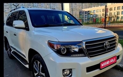 Toyota Land Cruiser 200, 2013 год, 3 999 000 рублей, 1 фотография