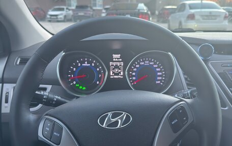 Hyundai Elantra V, 2013 год, 1 090 000 рублей, 9 фотография