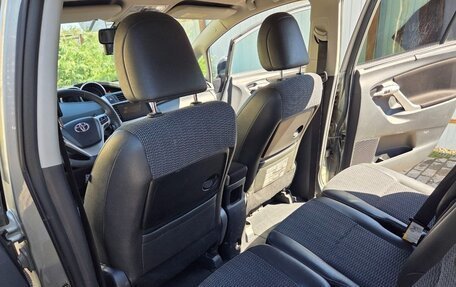 Toyota Verso I, 2012 год, 900 000 рублей, 11 фотография