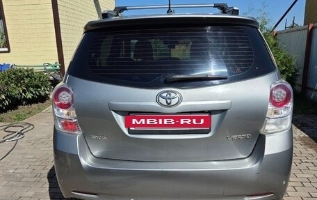 Toyota Verso I, 2012 год, 900 000 рублей, 5 фотография