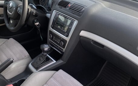Skoda Octavia, 2011 год, 950 000 рублей, 9 фотография