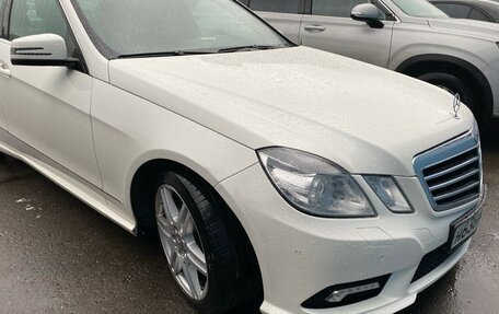 Mercedes-Benz E-Класс, 2011 год, 1 550 000 рублей, 2 фотография