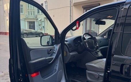 Hyundai Grand Starex Grand Starex I рестайлинг 2, 2019 год, 4 900 000 рублей, 4 фотография