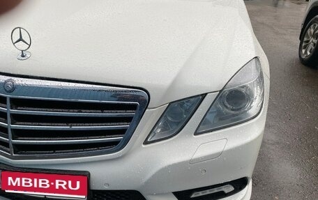 Mercedes-Benz E-Класс, 2011 год, 1 550 000 рублей, 5 фотография