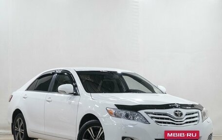 Toyota Camry, 2011 год, 1 099 000 рублей, 2 фотография