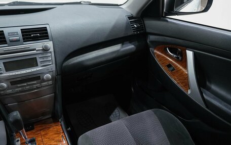 Toyota Camry, 2011 год, 1 099 000 рублей, 17 фотография
