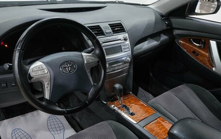 Toyota Camry, 2011 год, 1 099 000 рублей, 13 фотография