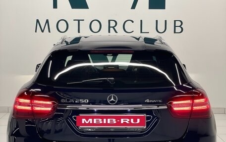 Mercedes-Benz GLA, 2017 год, 2 200 000 рублей, 10 фотография