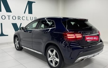 Mercedes-Benz GLA, 2017 год, 2 200 000 рублей, 7 фотография