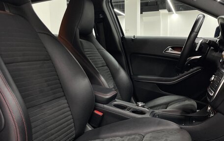 Mercedes-Benz GLA, 2017 год, 2 200 000 рублей, 29 фотография