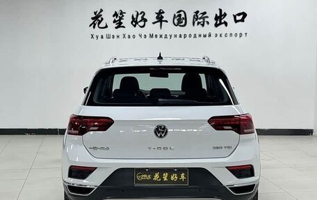 Volkswagen T-Roc I, 2022 год, 1 642 104 рублей, 6 фотография